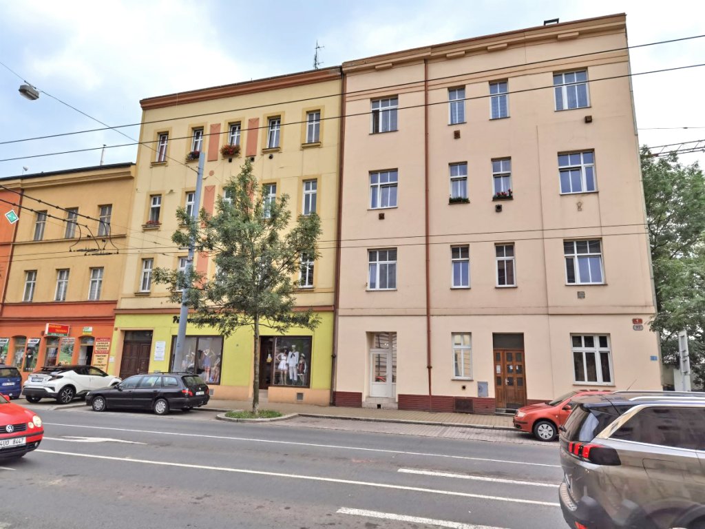Prodej dvou činžovních domů na Koterovské třídě v Plzni - 26 bytových jednotek