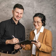 Proč mám jako prodávající podepisovat zástavní smlouvu s bankou kupujícího?